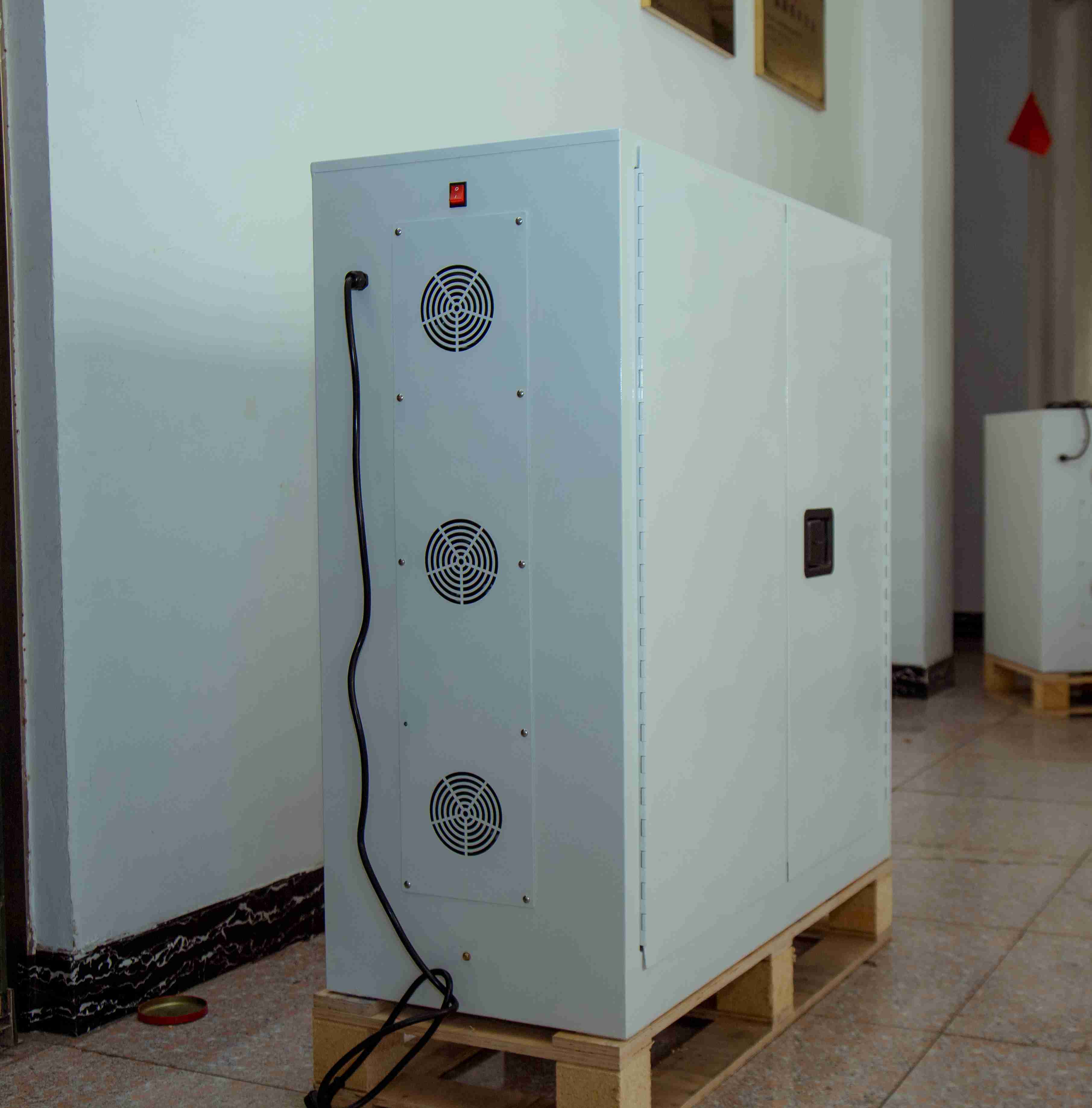 전문 제조 랙 장착형 에너지 저장 리튬 배터리 분배 박 - Energy Storage Rack 리뷰 및 가격
